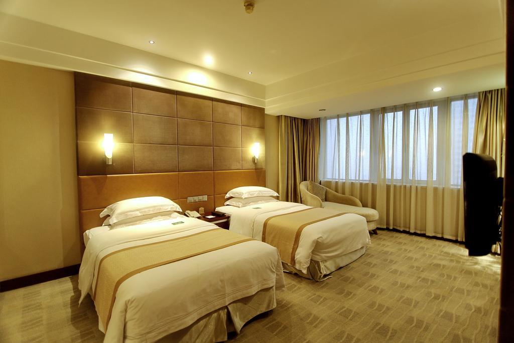 Changzhou Grand Hotel Room photo